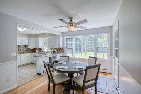 361 Forest Hills Rd, Springfield, MA 01128 photo 7