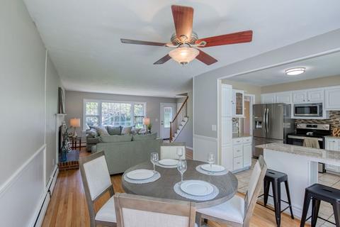 361 Forest Hills Rd, Springfield, MA 01128 photo 8