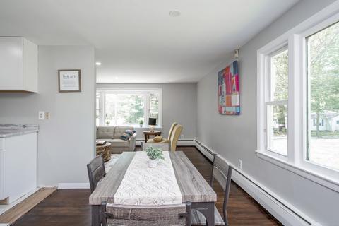 68 Moreland St, Worcester, MA 01609 photo 12