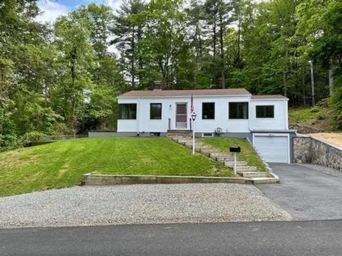 22 Park Ln, Walpole, MA 02032 photo 2