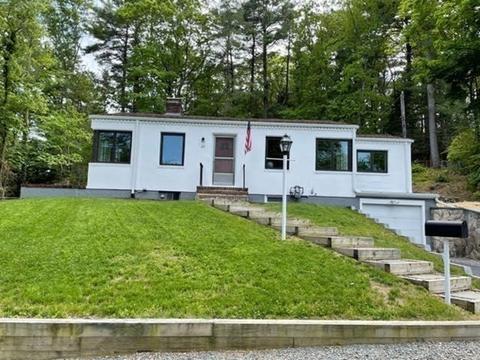 22 Park Ln, Walpole, MA 02032 photo 3