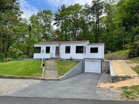 22 Park Ln, Walpole, MA 02032 photo 4