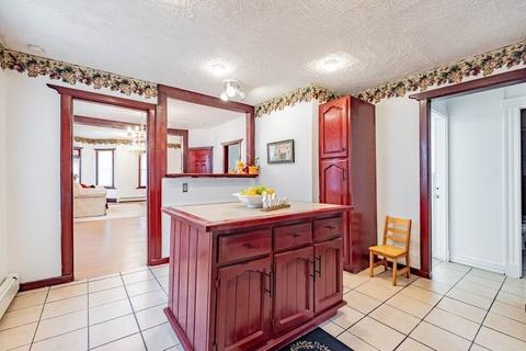 99 Euclid Ave, Springfield, MA 01108 photo 2