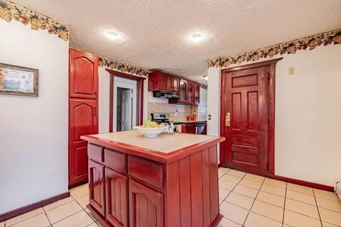 99 Euclid Ave, Springfield, MA 01108 photo 16