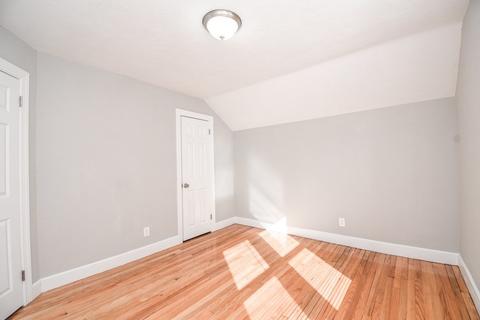 940 Carew St, Springfield, MA 01104 photo 30