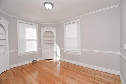 940 Carew St, Springfield, MA 01104 photo 15