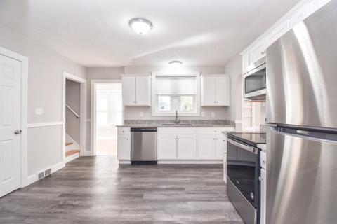 940 Carew St, Springfield, MA 01104 photo 16
