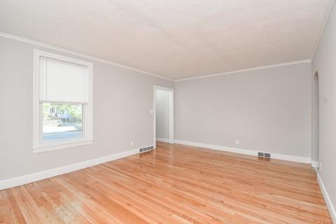 940 Carew St, Springfield, MA 01104 photo 10