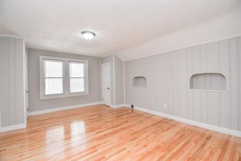 940 Carew St, Springfield, MA 01104 photo 25