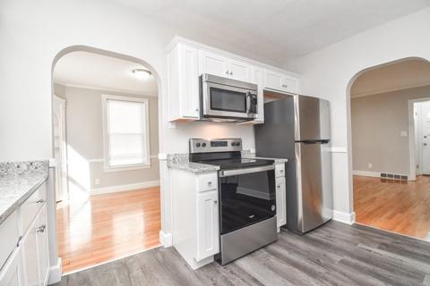 940 Carew St, Springfield, MA 01104 photo 7