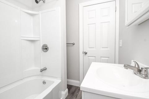 940 Carew St, Springfield, MA 01104 photo 36
