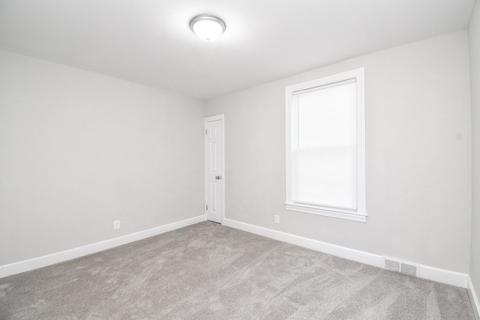 940 Carew St, Springfield, MA 01104 photo 22