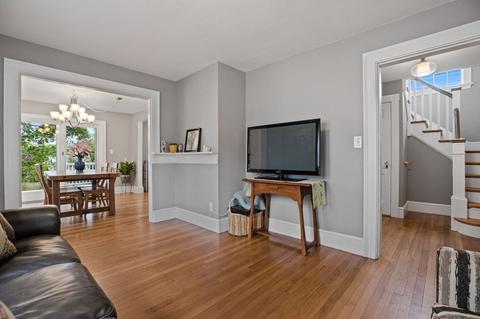 14 Gregg St, Beverly, MA 01915 photo 5