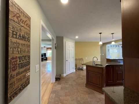 24 Waters Rd, Sutton, MA 01590 photo 4