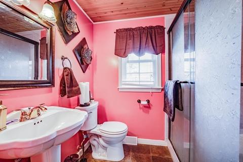 84 Austin St, Chicopee, MA 01013 photo 17