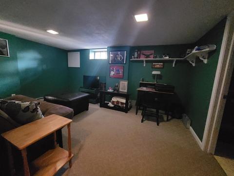 75 Gillette Cir, Springfield, MA 01118 photo 14