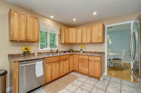 90 Warner Hill Rd, Derry, NH 03038 photo 12