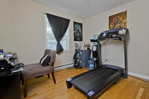 187 Hanson Dr, Springfield, MA 01128 photo 23