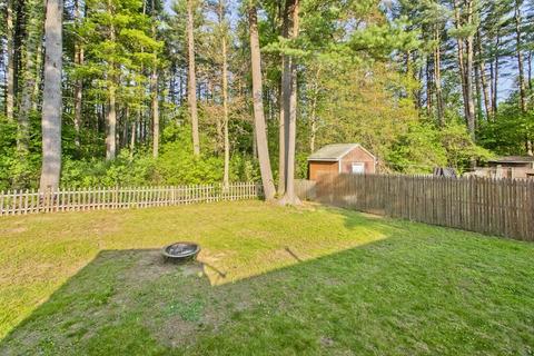 187 Hanson Dr, Springfield, MA 01128 photo 37