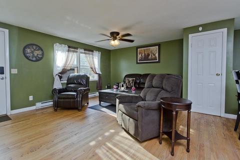 187 Hanson Dr, Springfield, MA 01128 photo 15