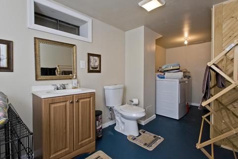 187 Hanson Dr, Springfield, MA 01128 photo 32
