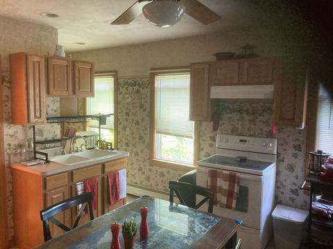 25 Spring St, Webster, MA 01570 photo 16
