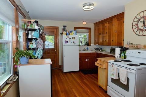 26 Gregg St, Beverly, MA 01915 photo 8