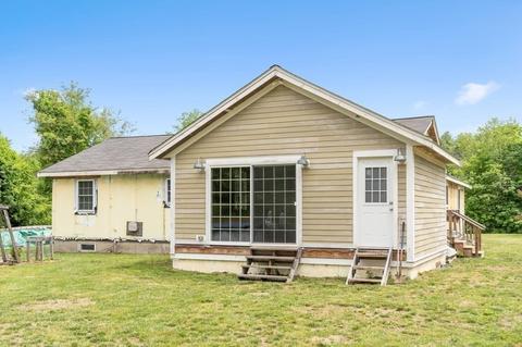 232 West St, Berlin, MA 01503 photo 4