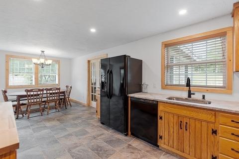 232 West St, Berlin, MA 01503 photo 14