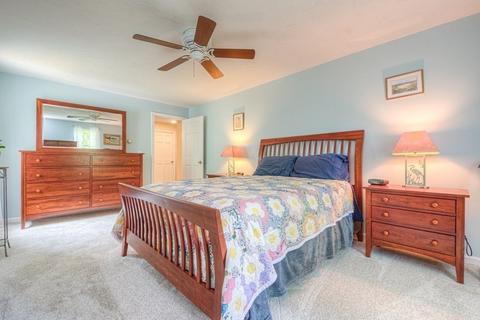 5 Forest Park Dr, Mendon, MA 01756 photo 17