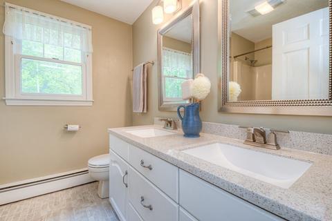 5 Forest Park Dr, Mendon, MA 01756 photo 21