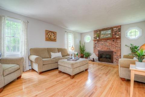 5 Forest Park Dr, Mendon, MA 01756 photo 5