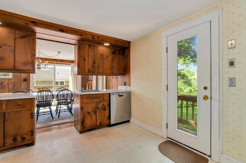 10 Howe St, Hingham, MA 02043 photo 13