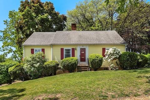10 Howe St, Hingham, MA 02043 photo 2