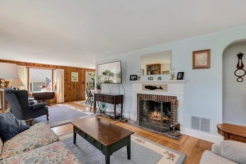 10 Howe St, Hingham, MA 02043 photo 8