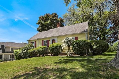 10 Howe St, Hingham, MA 02043 photo 3