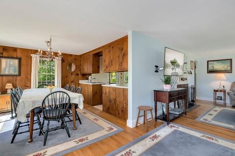 10 Howe St, Hingham, MA 02043 photo 10
