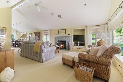 94 Pond View Dr, Barnstable, MA 02632 photo 6