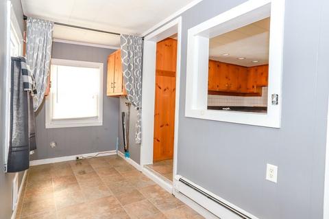 49 Baker St, Gardner, MA 01440 photo 5
