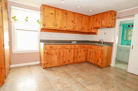 49 Baker St, Gardner, MA 01440 photo 7