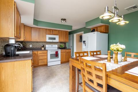 80 Saint Louis St, Worcester, MA 01607 photo 9