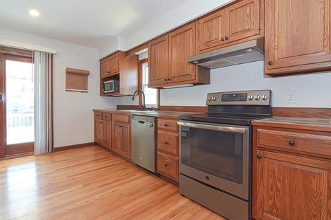 43 Tucker St, Fall River, MA 02724 photo 17