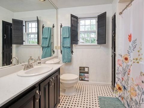 86 Everett St, Southbridge, MA 01550 photo 21