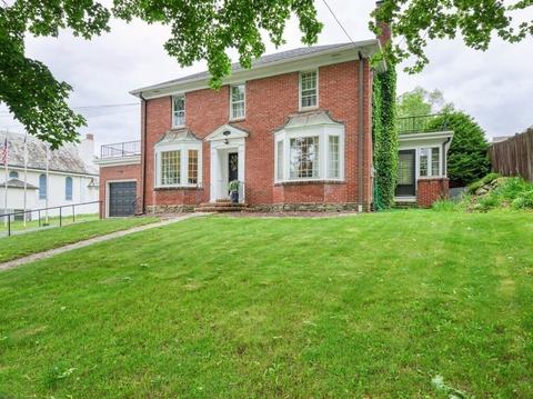 86 Everett St, Southbridge, MA 01550 photo 4