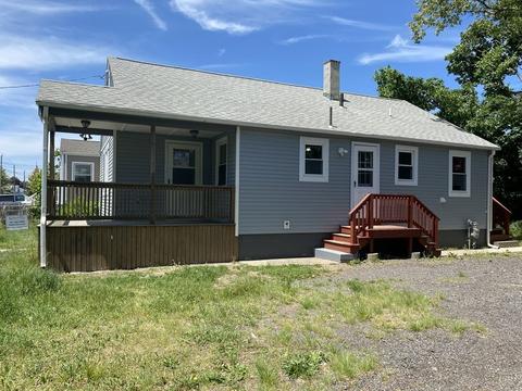 45 E St, Hull, MA 02045 photo 1