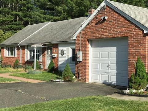 81 White Oak Rd, Springfield, MA 01128 photo 35