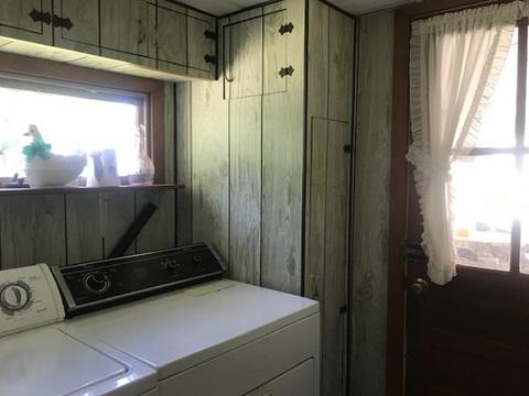 81 White Oak Rd, Springfield, MA 01128 photo 17
