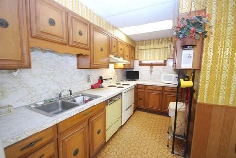 65 Shawmut St, Springfield, MA 01108 photo 6