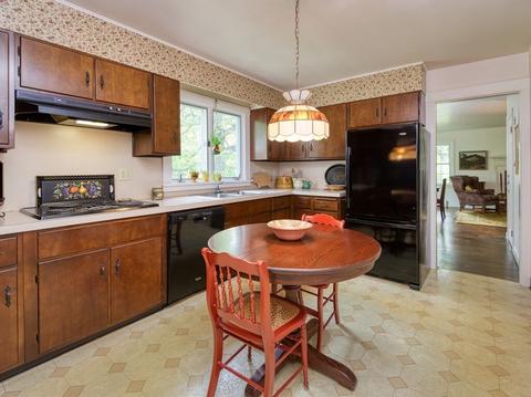 69 Edward St, Athol, MA 01331 photo 5