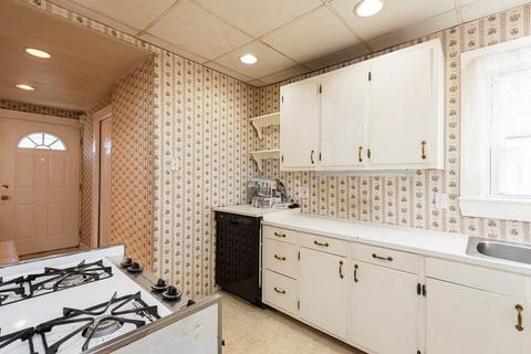 37 Brimblecom St, Lynn, MA 01902 photo 17